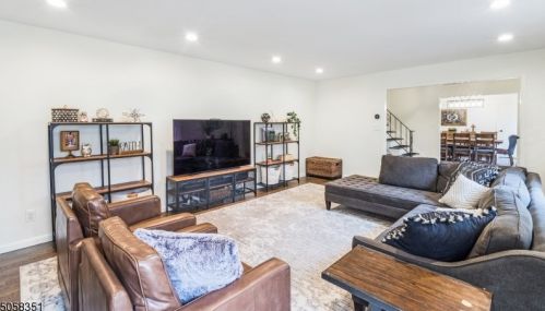 10 Spring Hill Ct, Dover NJ  07869-4305 exterior