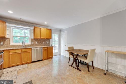 16301 Woodlands Dr, Madison Mills, VA 22960-2642