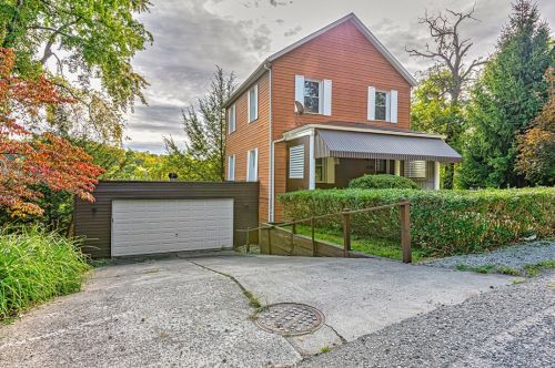 223 Berkley Ave, Pittsburgh PA  15221-4803 exterior