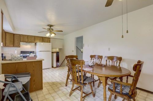 11315 Glenbrook Ln, Thiensville WI  53092-3113 exterior