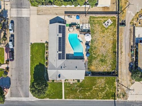 12785 Roswell Ave, Chino CA  91710-3043 exterior