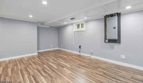 336 Hoe Ave, Scotch Plains NJ  07076-1135 exterior