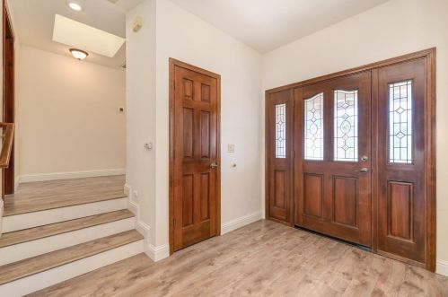 6540 Via De Robles Dr, Rancho Murieta, CA 95683-9366