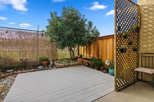 3041 Peppermill Cir, West Pittsburg CA  94565-7032 exterior