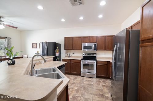 17752 Ivy Ln, Sun City, AZ 85388-1730