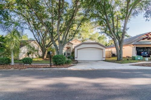 830 Derby Dr, Tarpon Springs, FL 34689-8026