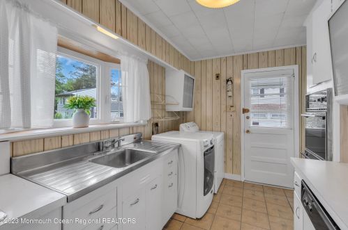 1604 Maplewood Rd, Belmar NJ 07719-3151 exterior