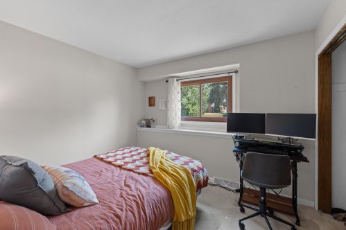 1443 Mount Ct, Hubertus WI  53033-9626 exterior