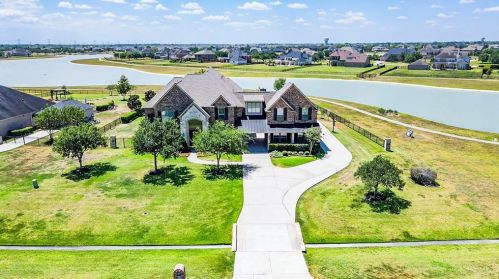 1964 Lake Landing Dr, League City, TX 77573-3997