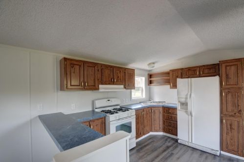 3658 750, Bass Lake IN  46534-8429 exterior