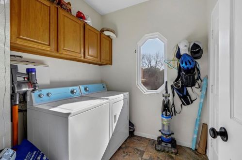 302 Pecos Trl, Irving TX 75063-4543 exterior