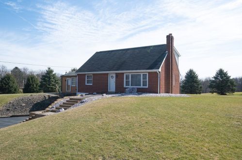 4134 Sandy Hill Rd, Gibsonia, PA 15044-7777
