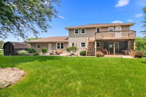 8291 Windy Hill Ct, Hobart, IN 46342-7045