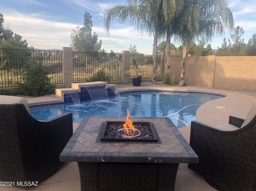 8476 Mountain Stone Pine Way, Tucson, AZ 85743-7488