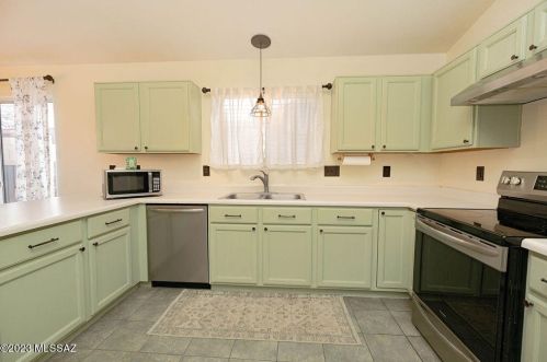 7864 Lauder St, Tucson AZ  85747-9264 exterior