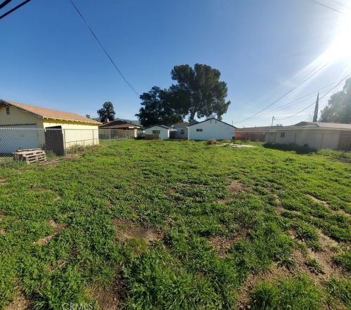 3840 Electric Ave, San Bernardino CA  92405-2324 exterior