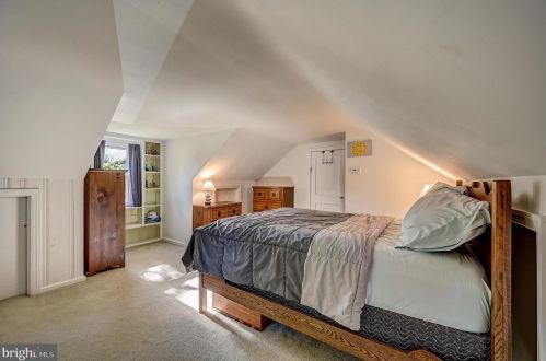 1497 Sweetbriar Ln, Lansdale PA 19446-3240 exterior