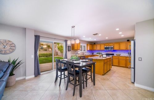 46438 Vianne Ct, Temecula CA  92592-3328 exterior