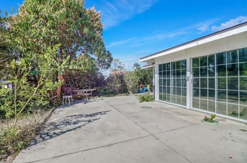 3489 Seagrape Ave, Naples, FL 34104-4020