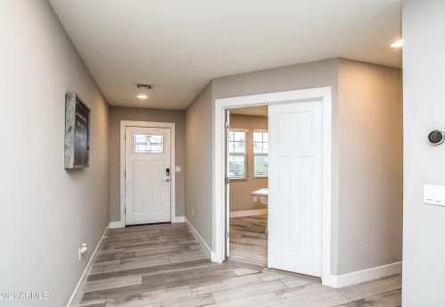 4232 19th Pl, Phoenix AZ  85040-1408 exterior