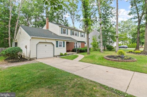 18 Aristone Dr, Berlin Boro NJ  08009-2254 exterior