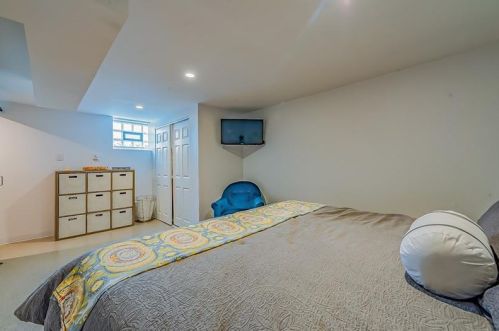 402 Homewood Ave, Trafford PA  15085-1523 exterior