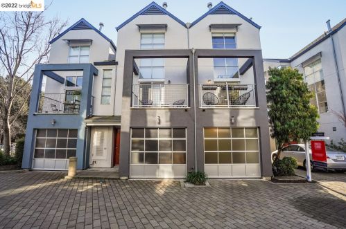 3915 Cerrito Ave, Oakland, CA 94611-5679