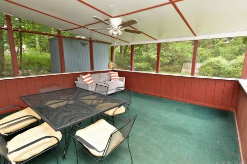53 Spring Ln, Milford CT  06460-3209 exterior