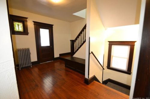 862 Howard Ave, Bridgeport CT  06605-1921 exterior