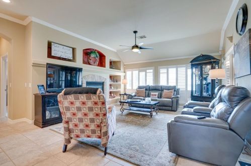 9509 Orangewood Trl, Denton TX 76207-8623 exterior