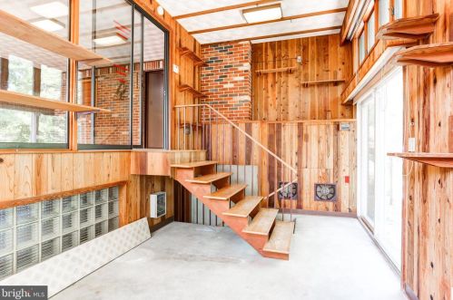 3 Annette Dr, West Enola PA  17025-1802 exterior