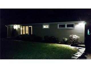 50 Greenwood Dr, Manchester, CT 06042-3436