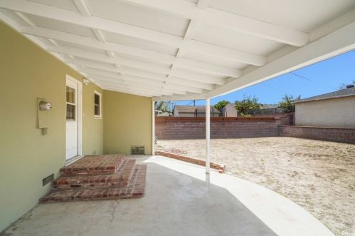 4755 Hayter Ave, Lakewood CA  90712-3508 exterior
