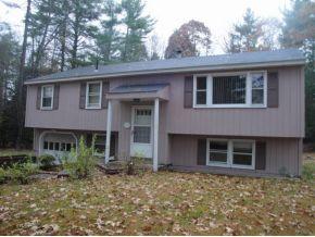6 Power St, Raymond, NH 03077-1240