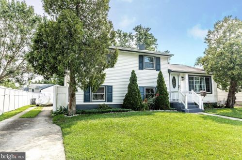 229 Windsor Dr, West Deptford, NJ 08093-2233