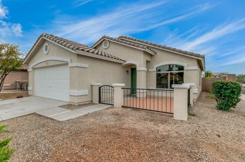 25875 Kendall St, Buckeye AZ  85326-2922 exterior