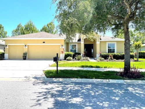 411 Victoria Trails Blvd, Deland, FL 32724-7991