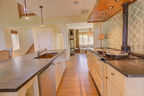 367 Pelican Flight Dr, Isle Of Palms SC  29451-9411 exterior