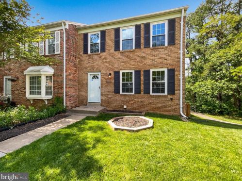 8358 Luce Ct, Springfield VA  22153-3320 exterior