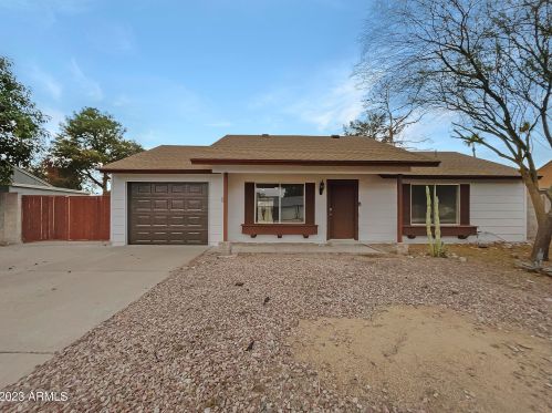 20438 14th Dr, Phoenix, AZ 85027-3631