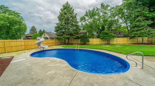 1135 Tulip Ln, Hammond IN  46321-3022 exterior