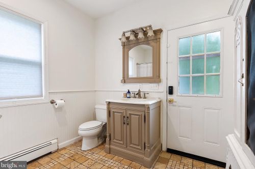 17 Lexington Ave, Camden NJ  08109-2013 exterior