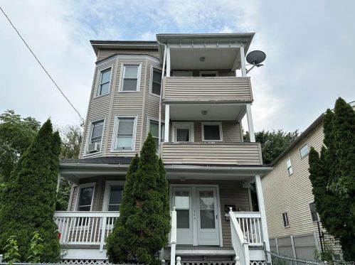 229 Orland St, Bridgeport, CT 06605-2200