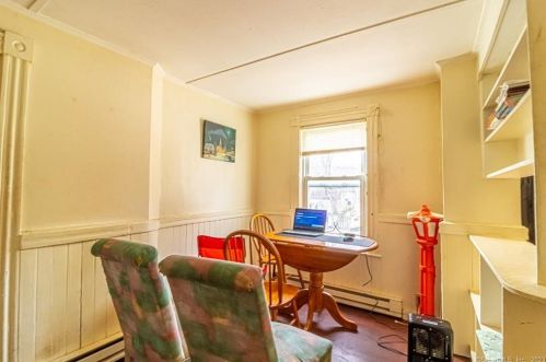 28 Oak St, Norwich CT  06360-5111 exterior