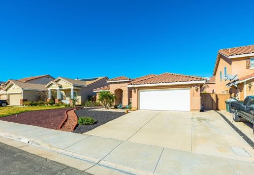 15268 Washington Ave, Lake Elsinore, CA 92530-1221