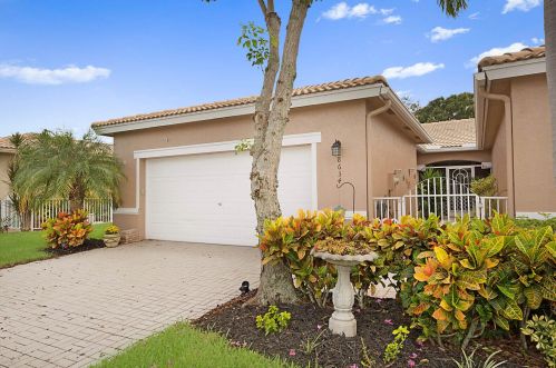 8634 Lineyard Cay, West Palm Beach, FL 33411-5554