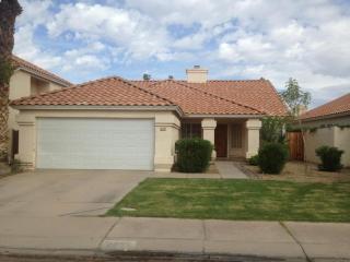 2306 Lakecrest Dr, Gilbert, AZ 85234-2865