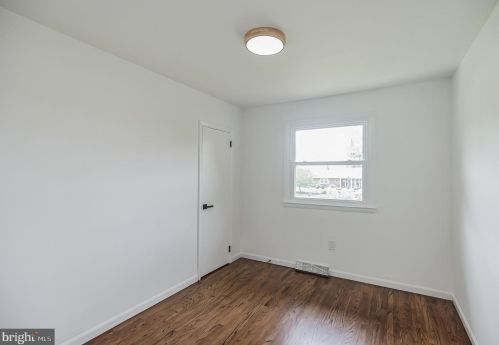 57 Evergreen Ave, Blenheim NJ  08012-3222 exterior