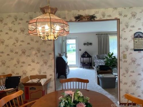 46 Vermont Ave, Milford CT  06460-7043 exterior