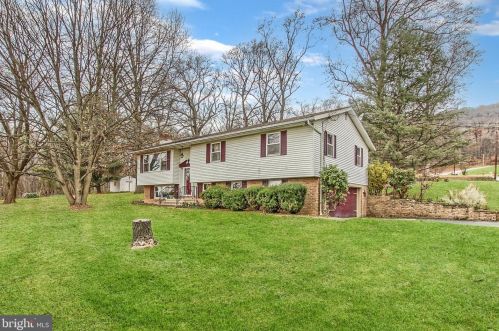 99 Millers Gap Rd, West Enola, PA 17025-1047
